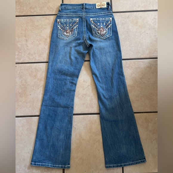 Size 7 “Meet Me” jeans - Picture 3 of 6